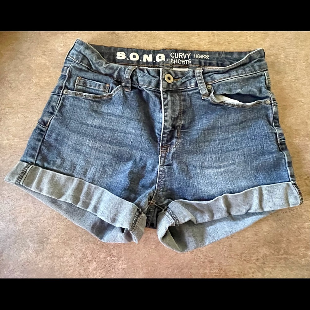 Cute Jean shorts